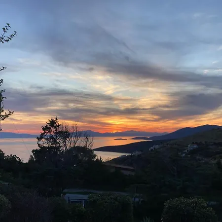 Sunset View House Overlooking The Bay בית נופש *